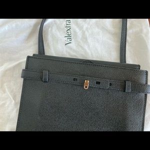 Valextra B-Tracollina Crossbody Bag (black)